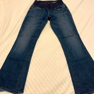 Maternity friendly size 4 GAP jeans